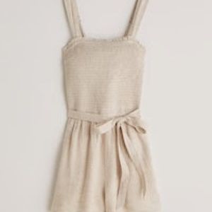 Abercrombie wide strap smocked romper Size XL, worn ONCE